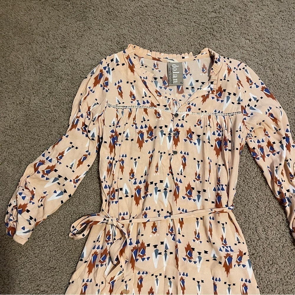 Dolan Dress Womens XS Peach Aztec Belted Roll Tab Sleeve - Picture 3 of 8